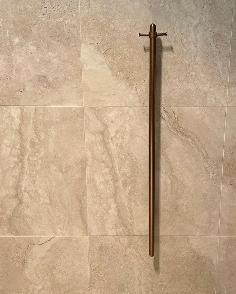 HEATED VERTICAL TOWEL RAIL
