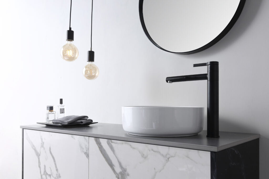 Dove Gloss White