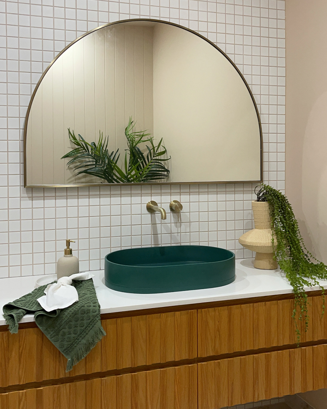 Pill Basin (Teal)