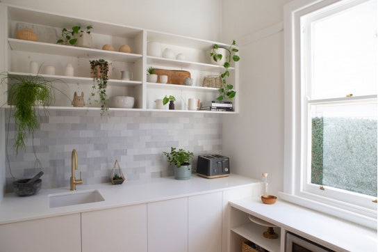 Cuisine 46 x 46 Inset / Undermount Fine Fireclay Gloss White Sink