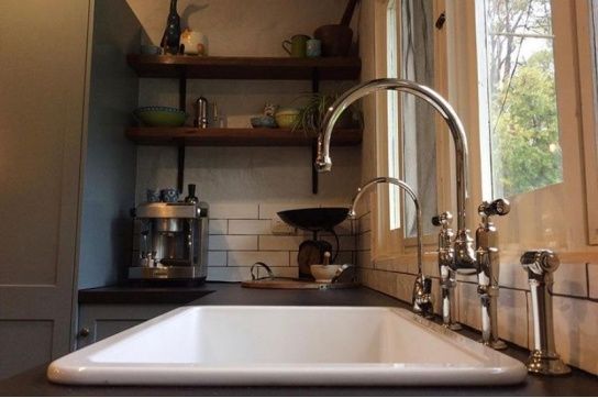 Cuisine 68 x 48 Inset / Undermount Fine Fireclay Gloss White Sink