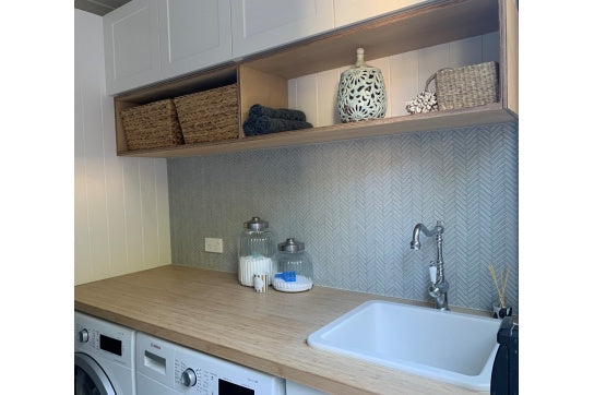 Cuisine 46 x 46 Inset / Undermount Fine Fireclay Gloss White Sink