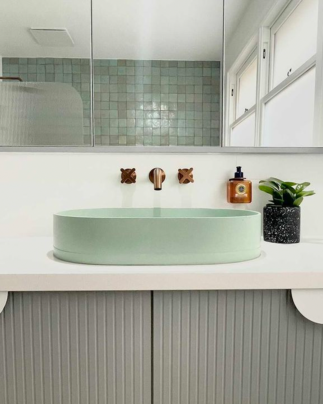 Pill Basin (Mint)