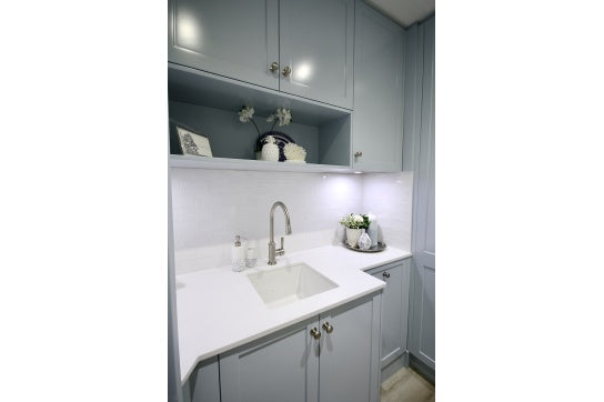 Cuisine 46 x 46 Inset / Undermount Fine Fireclay Gloss White Sink