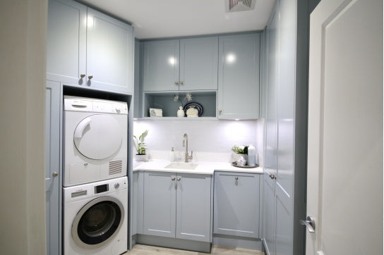 Cuisine 46 x 46 Inset / Undermount Fine Fireclay Gloss White Sink