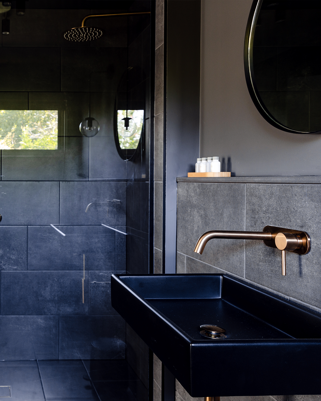 Box Basin (Charcoal)