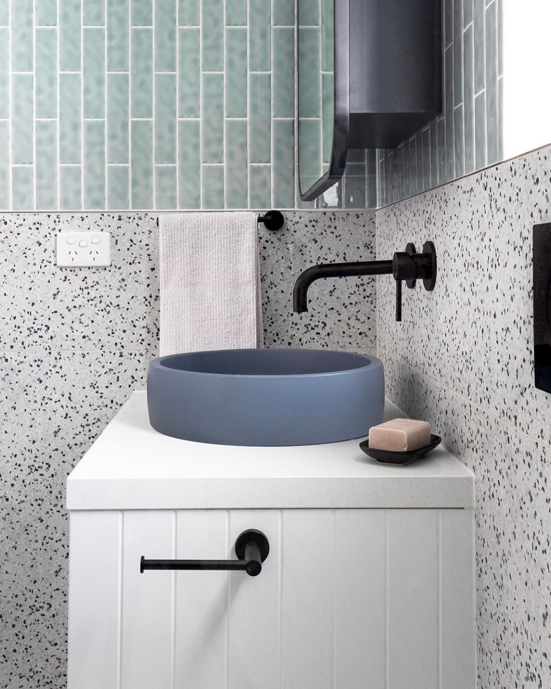 Hoop Basin (Copan Blue)