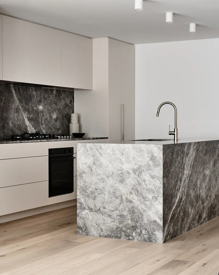 ROUND PICCOLA PULL OUT KITCHEN MIXER TAP