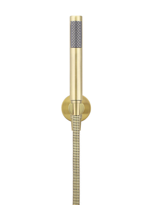ROUND HAND SHOWER ON FIXED BRACKET