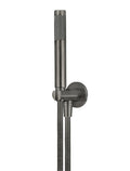 ROUND HAND SHOWER ON FIXED BRACKET