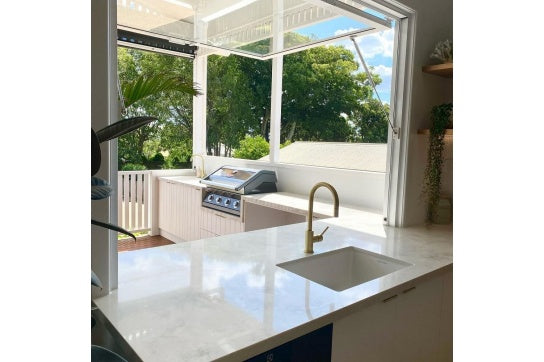 Cuisine 46 x 46 Inset / Undermount Fine Fireclay Gloss White Sink