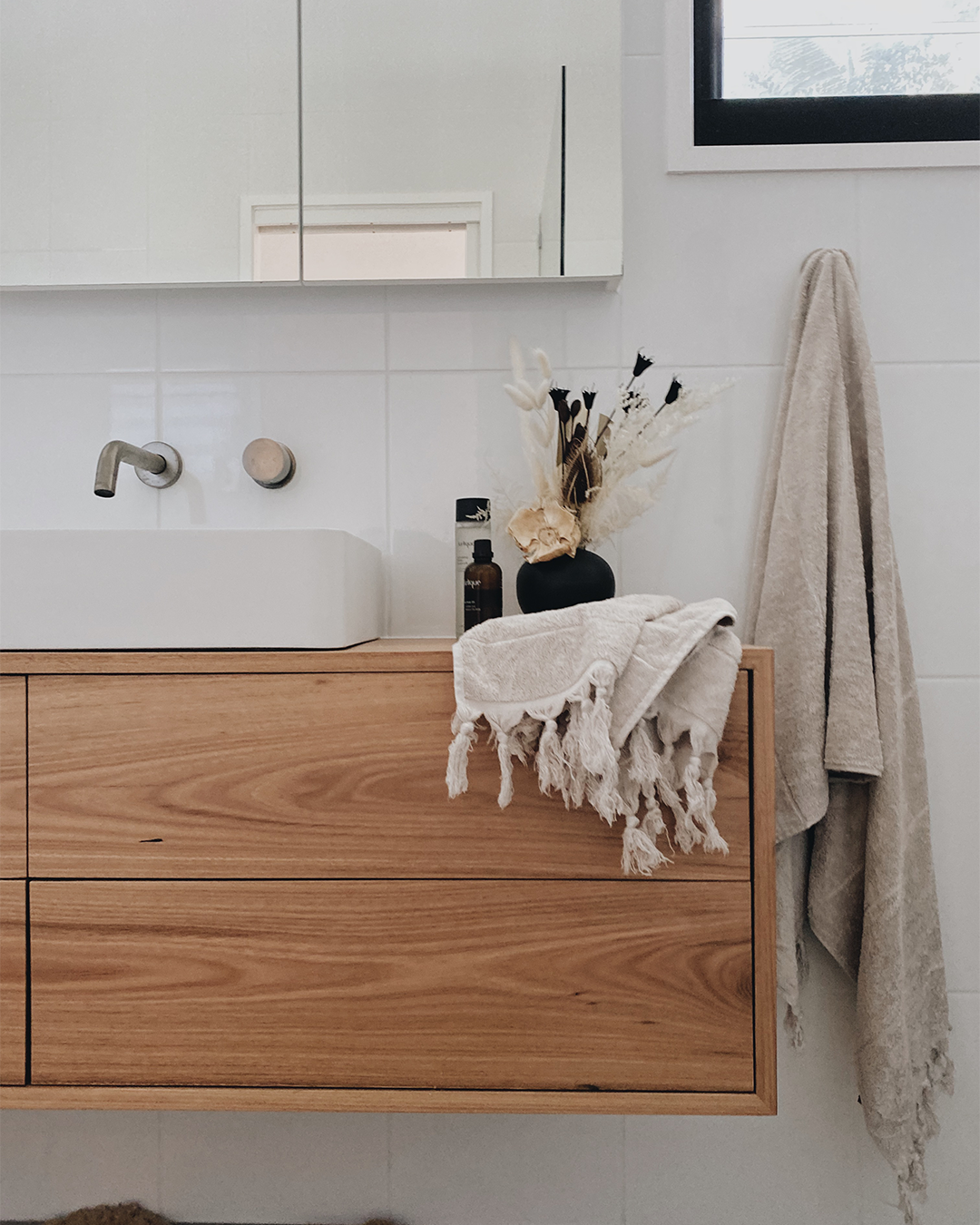 Vesl Rectangle Basin (Ivory)