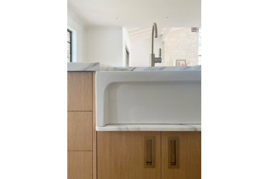 Patri 60 x 46 Fine Fireclay Single Bowl Farmhouse Butler Sink