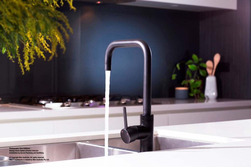 ROUND KITCHEN MIXER TAP