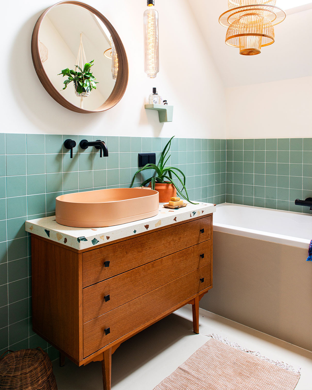 Pill Basin (Pastel Peach)