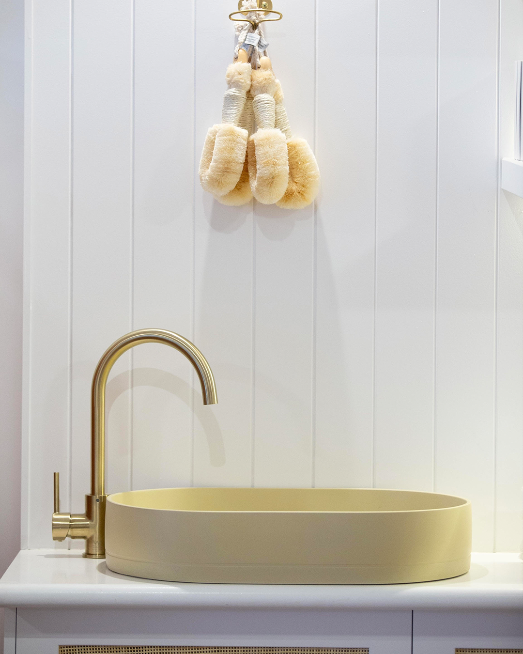 Pill Basin (Custard)