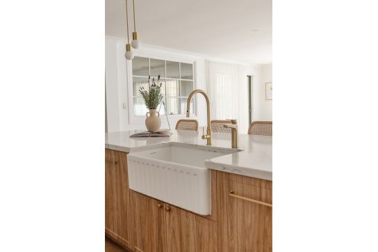 Naples Pull Out Sink Mixer - Brushed Brass