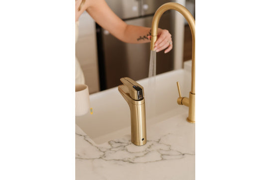 Naples Pull Out Sink Mixer - Brushed Brass